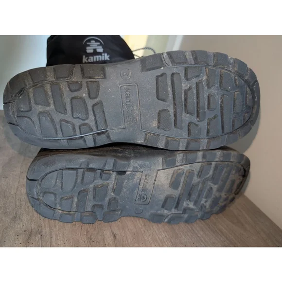 Kamik Black Northpole Snow Boots Size 6 boys - Picture 5 of 5
